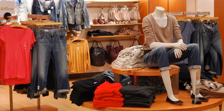 Latest Apparel and Clothing Trends 2026 | Fashion Guide for Smart Shoppers